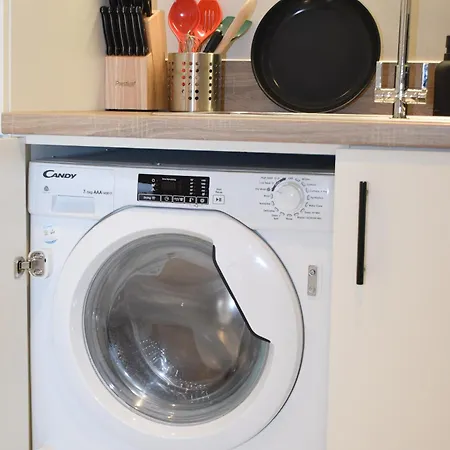 Modern Flat - Centre