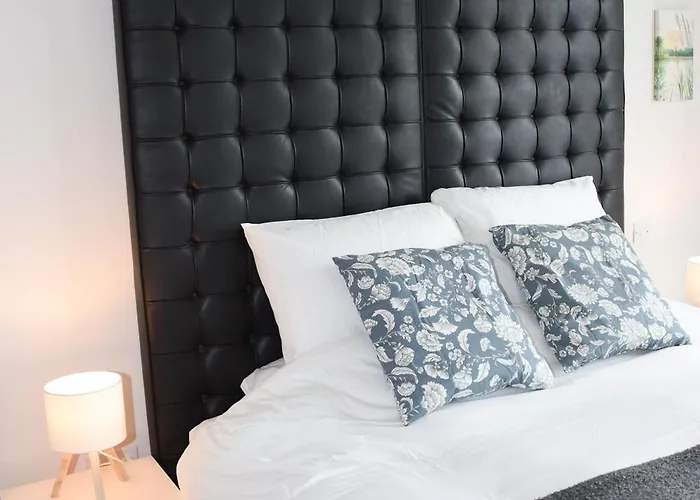 Modern Flat - Centre Apartment *